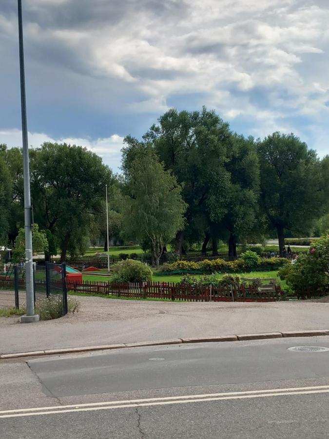 Puotilan Rose Apartman Helsinki Kültér fotó